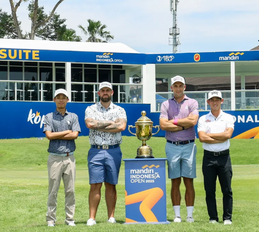 Persaingan Ketat Warnai Final Turnamen Golf Musim Ini
